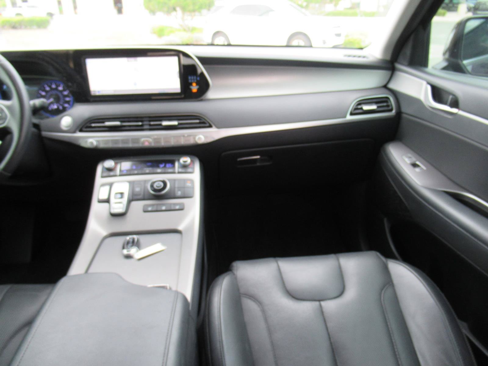 Used 2022 Hyundai Palisade SEL w/ 8P Bench Seat Package FWD image 14