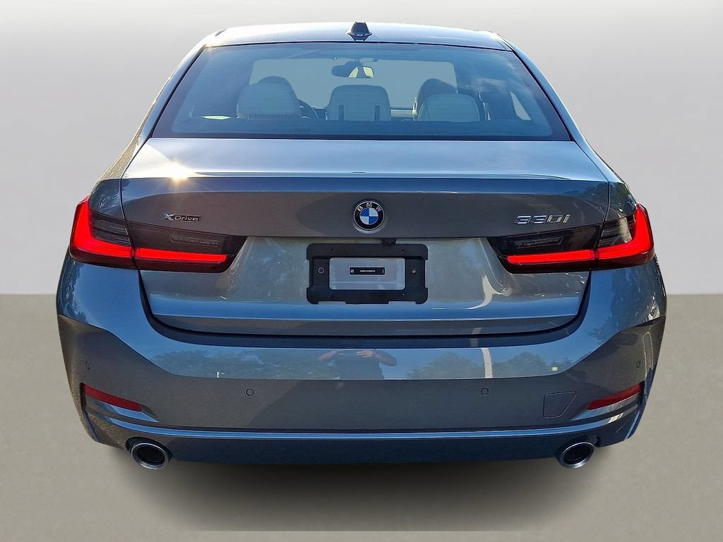 Used 2023 BMW 330i xDrive Sedan w/ Driving Assistance Package AWD/4WD image 4