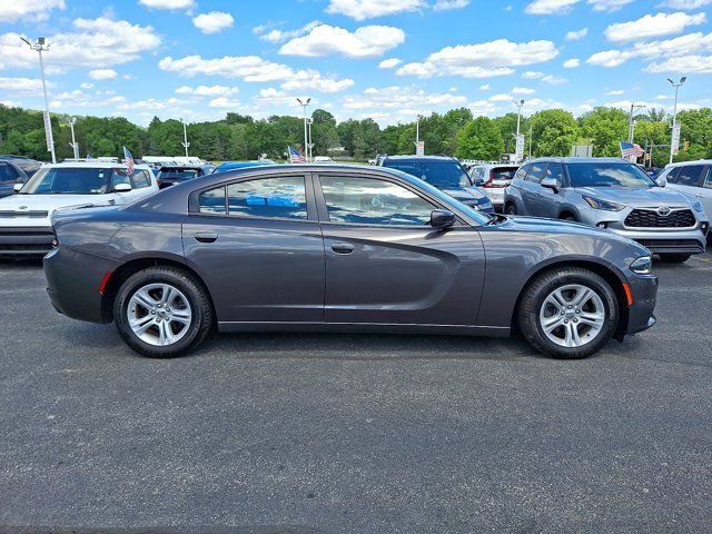Used 2016 Dodge Charger SE RWD image 7