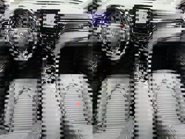 Used 2024 Toyota Camry SE image 10