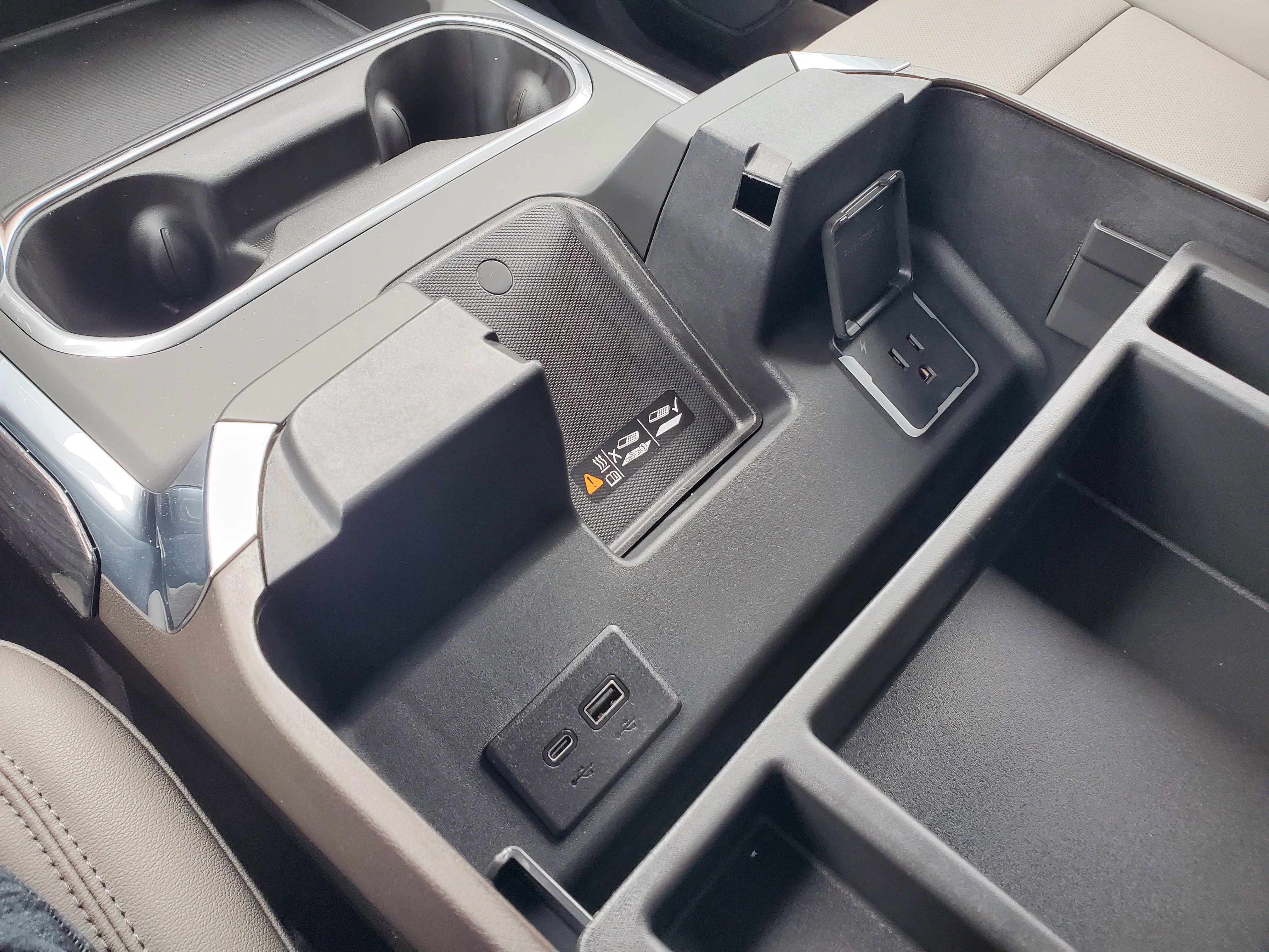 New 2026 Chevrolet Silverado 3500 LTZ w/ LTZ Premium Package image 25
