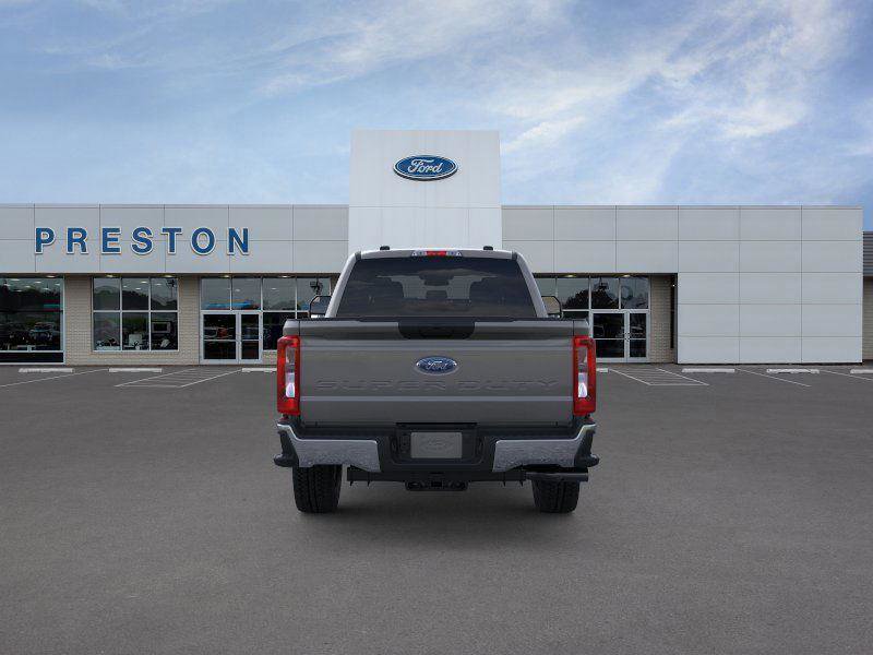 New 2026 Ford F250 XLT w/ FX4 Off-Road Package image 5