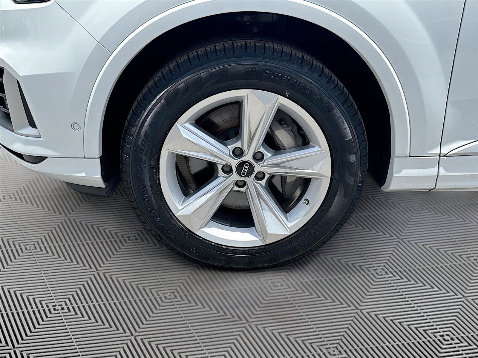 Certified 2022 Audi Q7 3.0T Premium AWD/4WD image 33