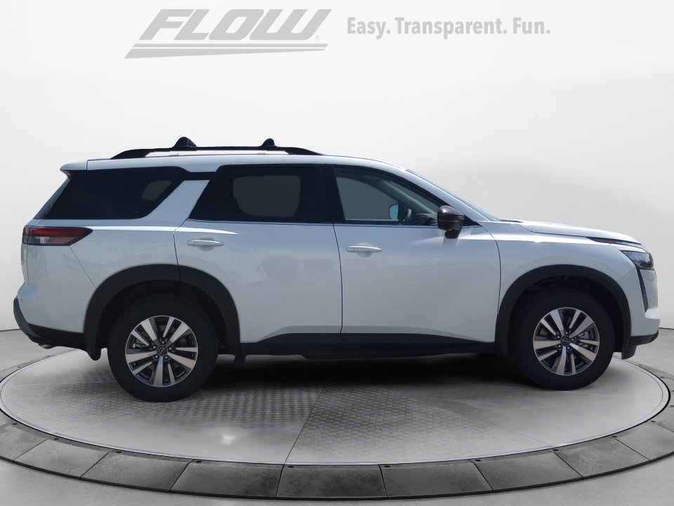 New 2026 Nissan Pathfinder SL w/ Cargo Package AWD/4WD image 8