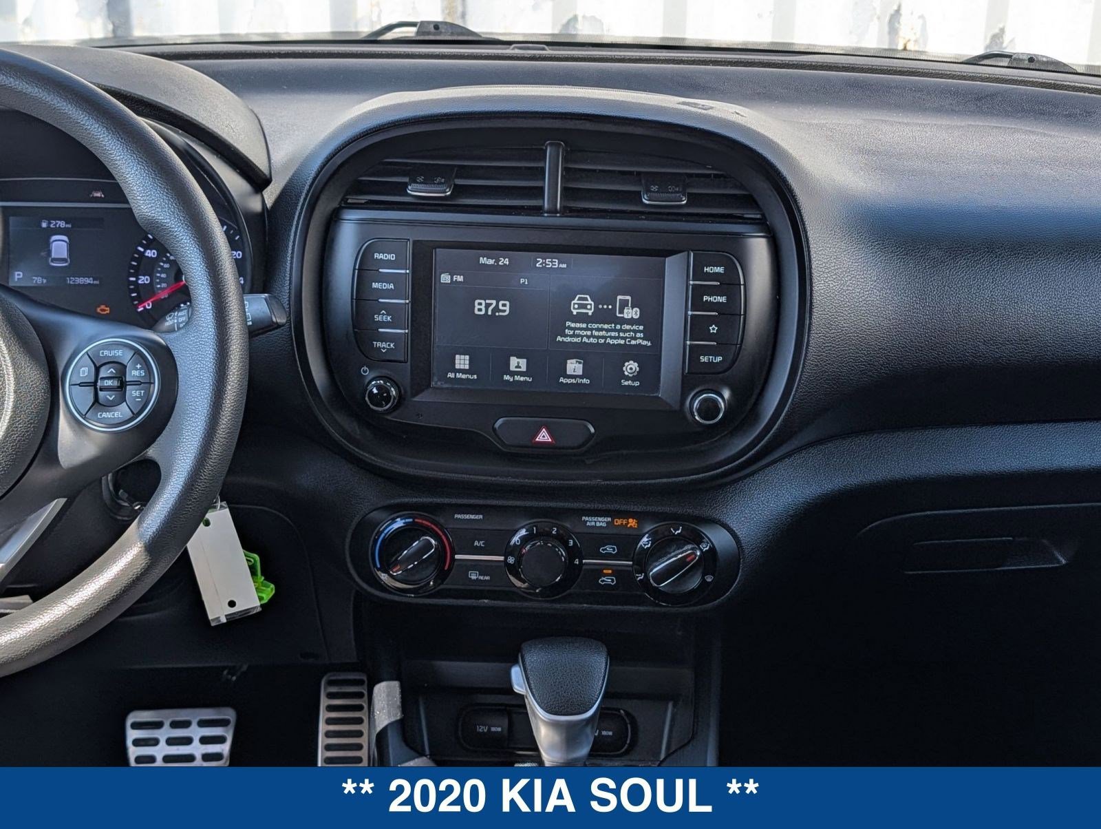 Used 2020 Kia Soul S FWD image 18
