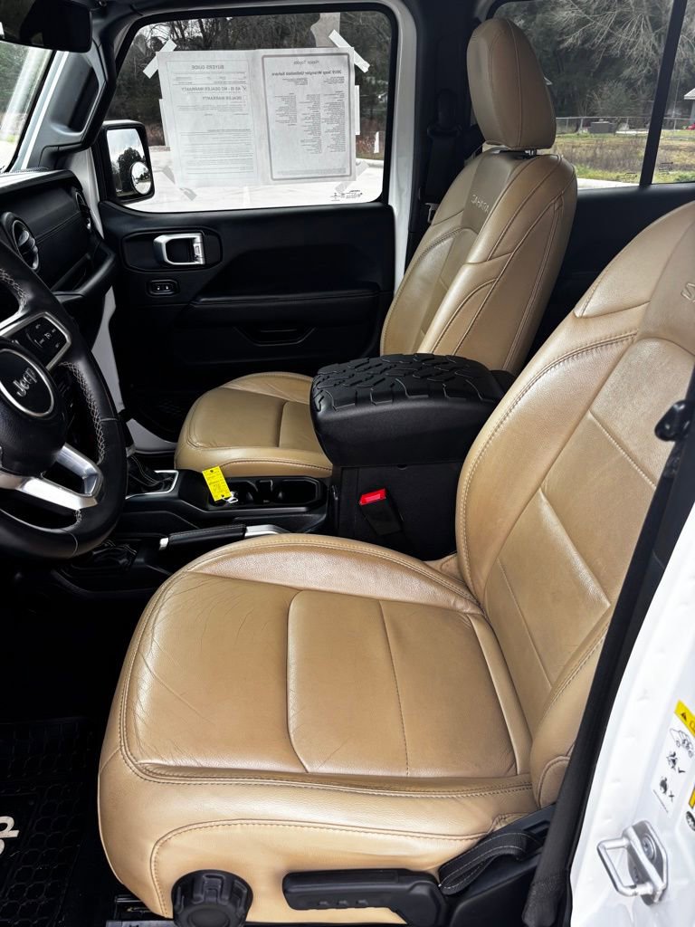 Used 2019 Jeep Wrangler Unlimited Sahara image 10
