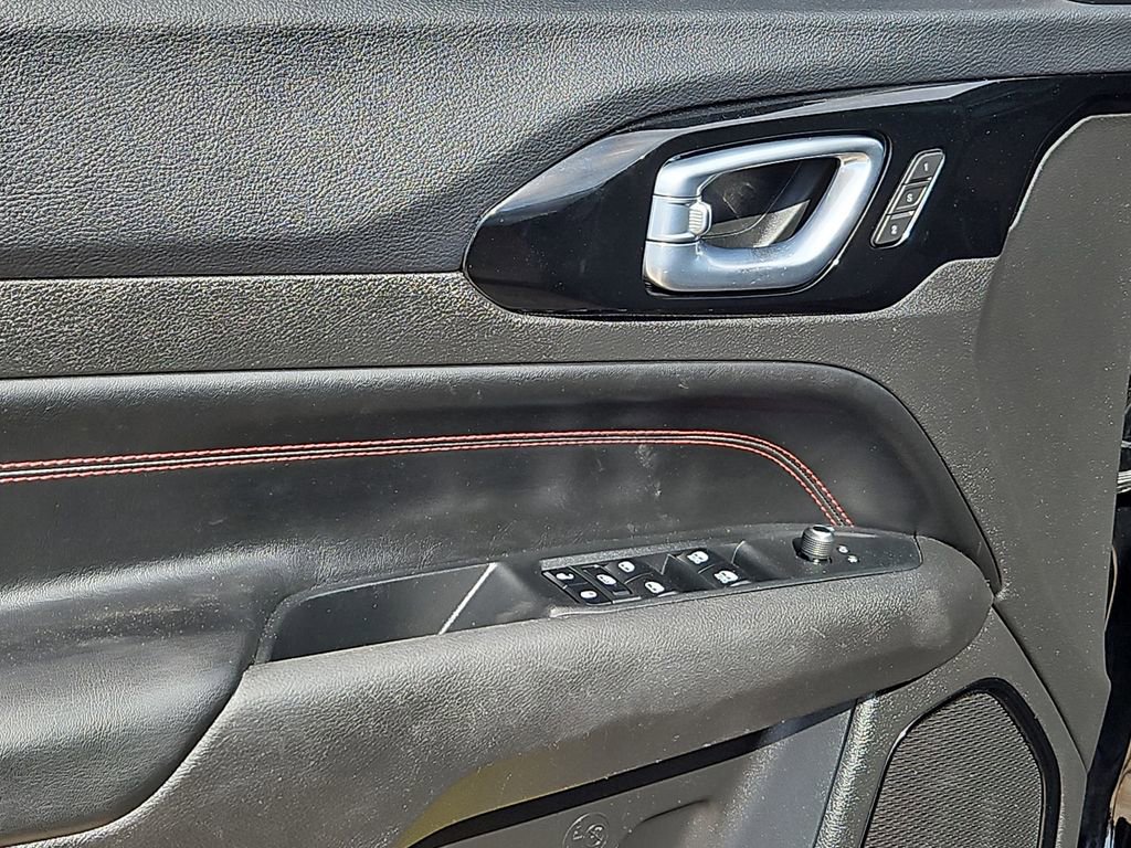 Used 2023 Jeep Compass Trailhawk w/ Trailhawk Elite Group image 18