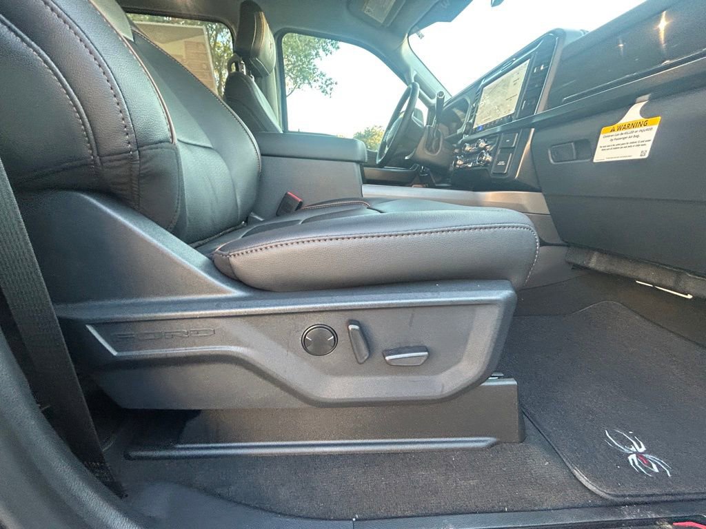 New 2026 Ford F250 Lariat w/ Black Appearance Package image 18