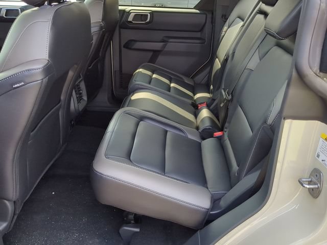 New 2025 Ford Bronco Outer Banks w/ Sasquatch Package AWD/4WD image 30