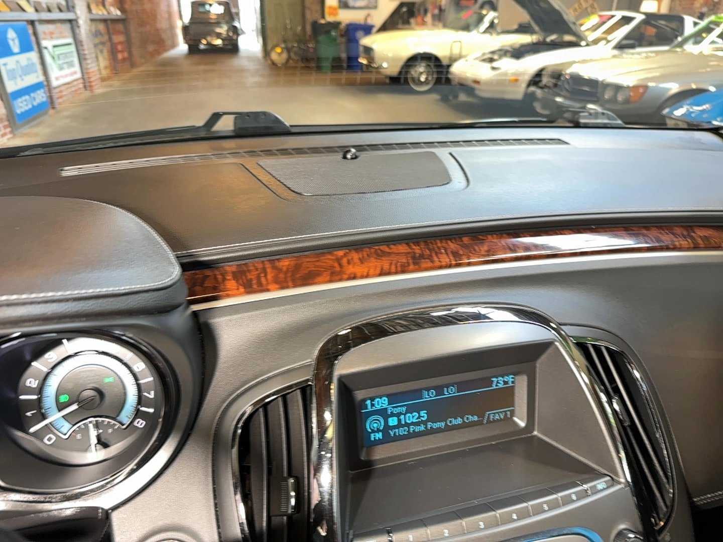 Used 2011 Buick LaCrosse CXS FWD image 27