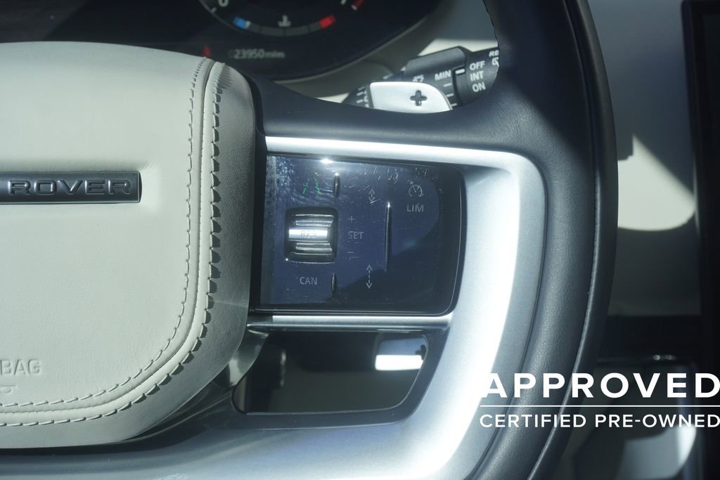 Used 2023 Land Rover Range Rover SE image 13