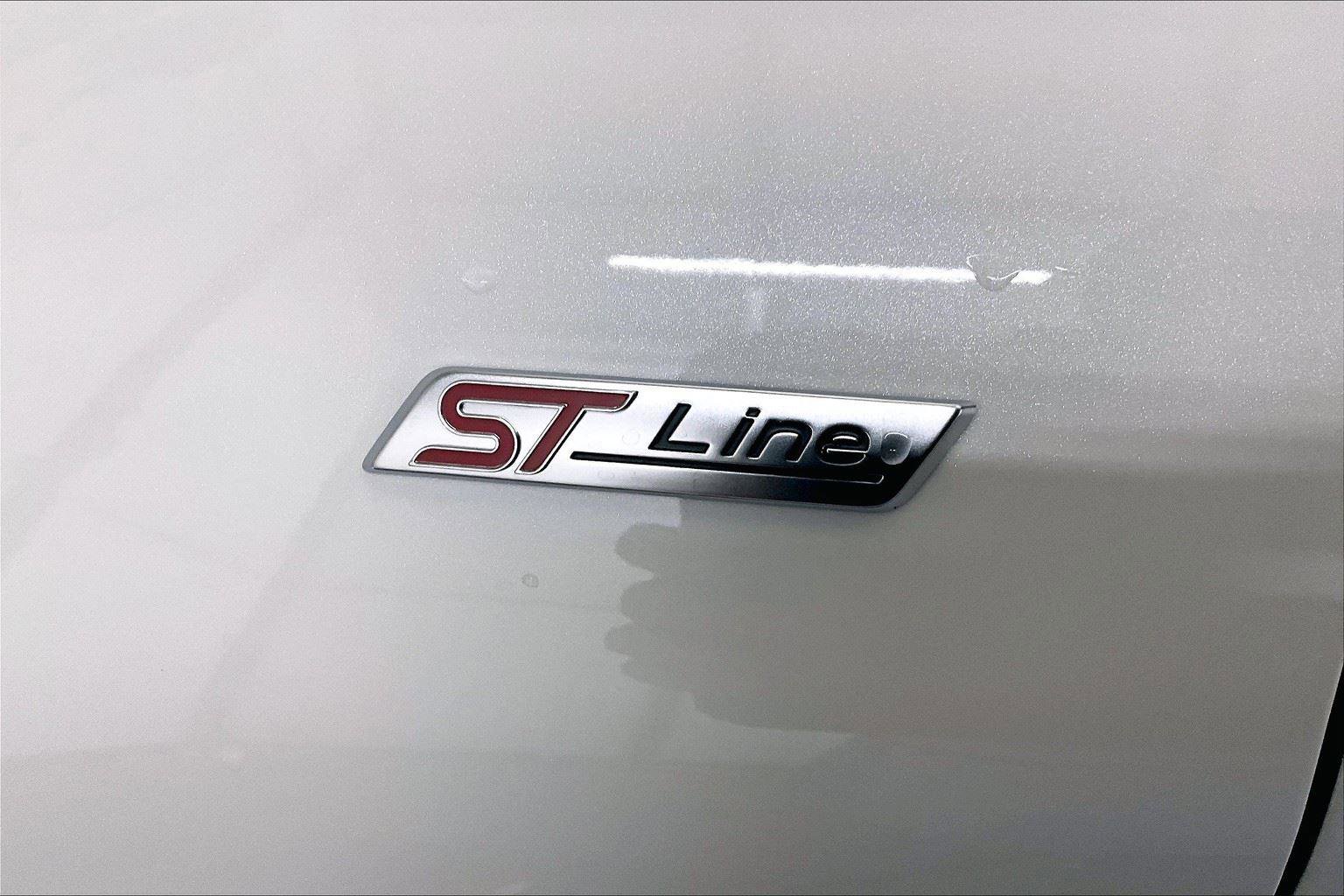 New 2025 Ford Explorer ST-Line w/ Premium Package image 13