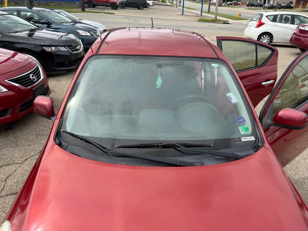 Used 2014 Nissan Versa SV w/ Convenience Package FWD image 16