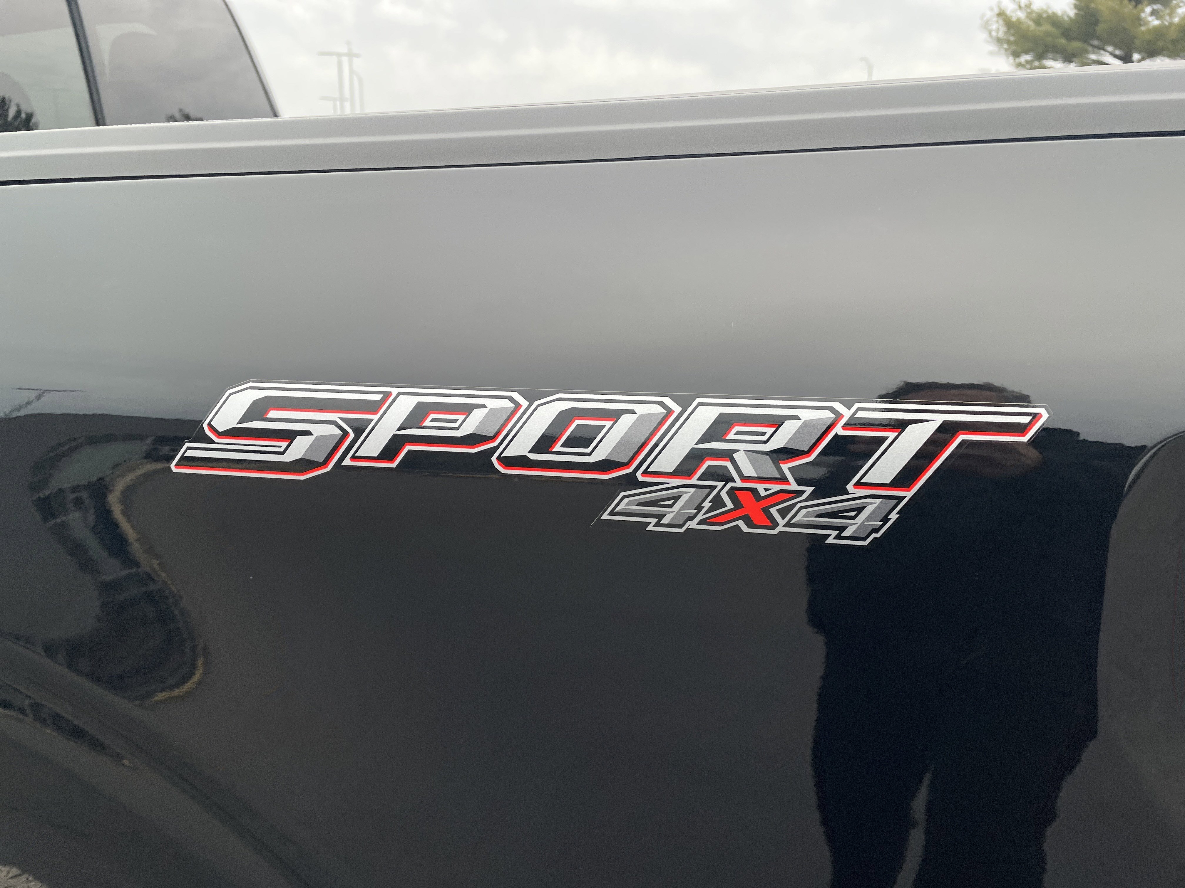 Used 2023 Ford F150 Lariat w/ Equipment Group 502A High image 5