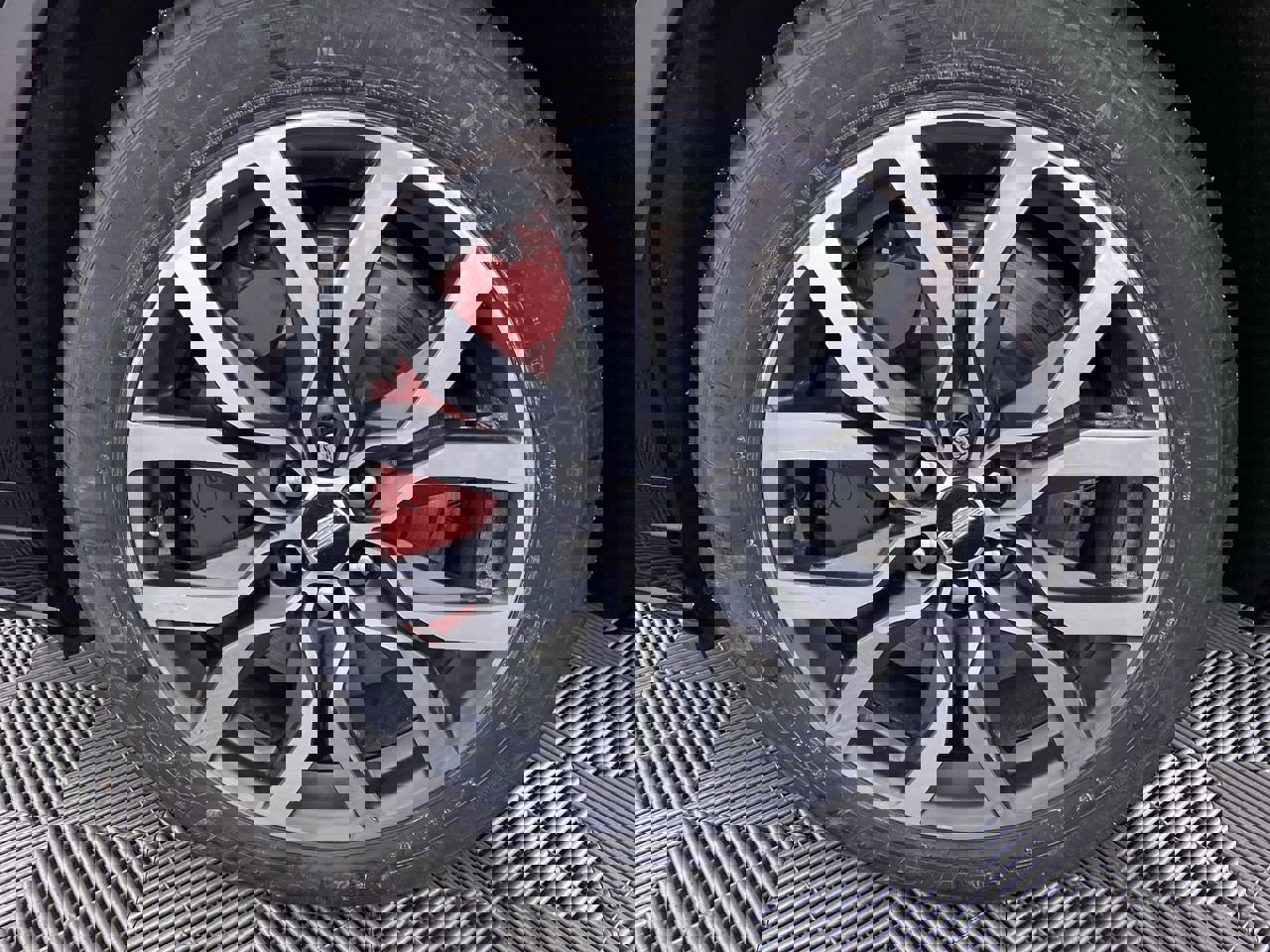 Certified 2023 Cadillac XT6 Sport w/ Platinum Package image 17