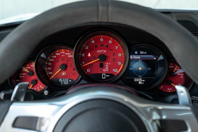 Used 2015 Porsche 911 GT3 RWD image 51