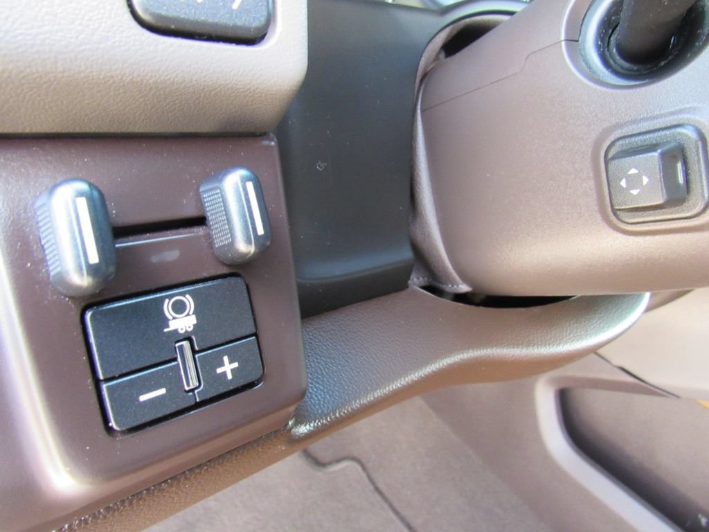 Used 2020 GMC Yukon XL Denali RWD image 14