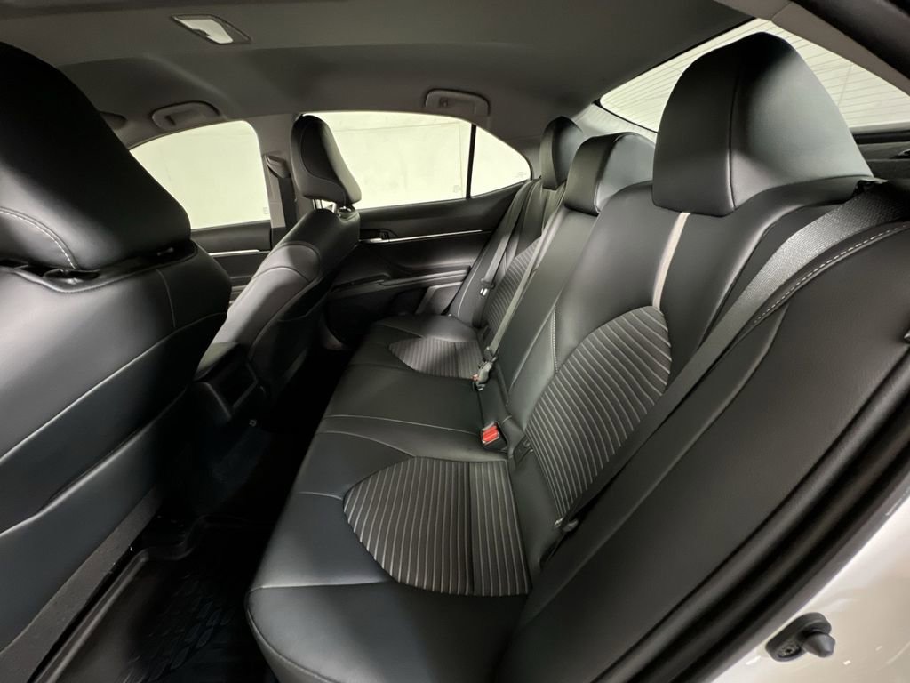 Used 2021 Toyota Camry SE w/ Convenience Package FWD image 22
