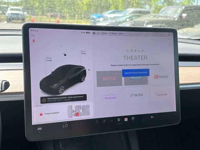 Used 2021 Tesla Model Y Long Range AWD/4WD image 34