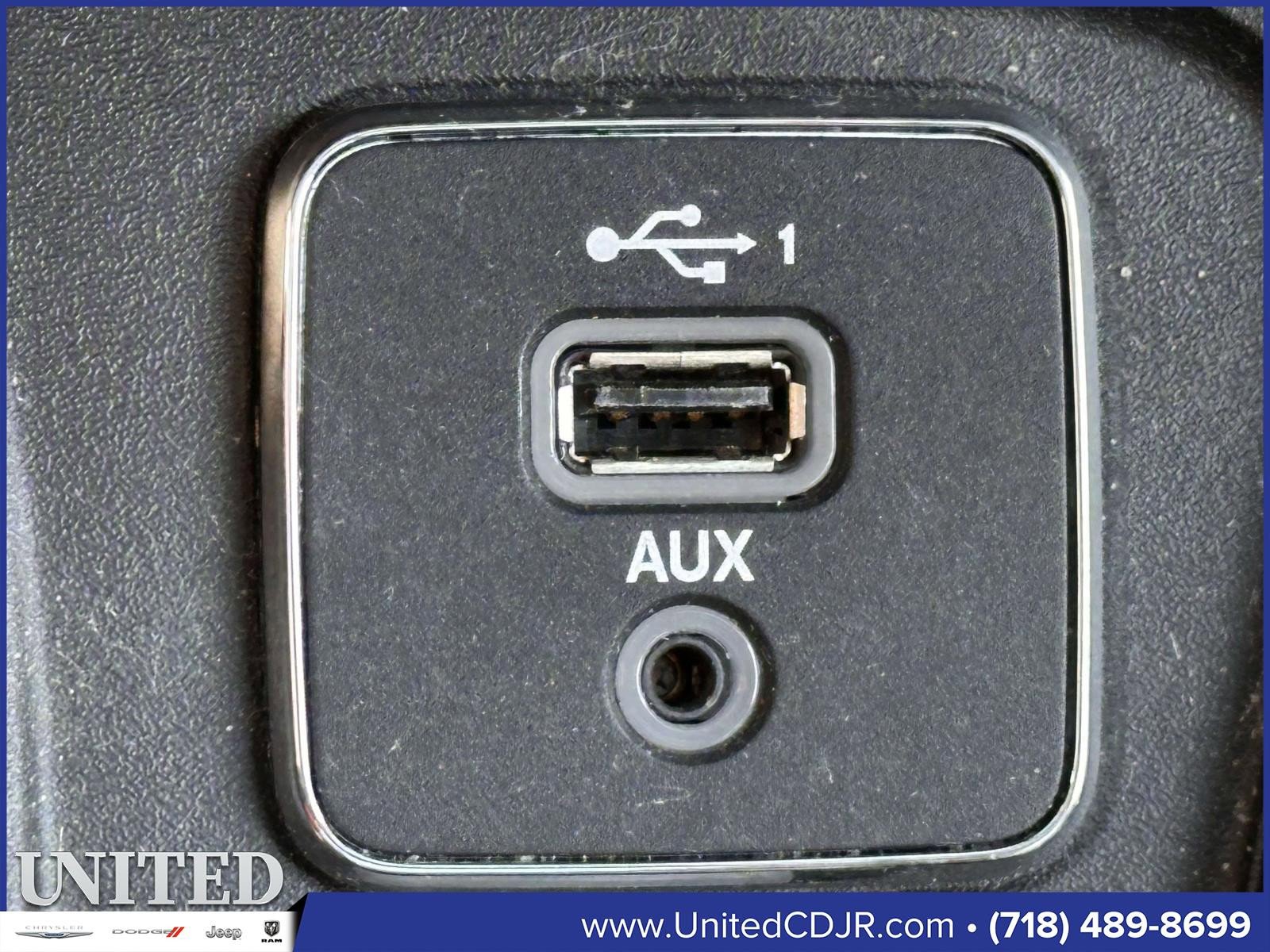 Used 2019 Jeep Compass Limited image 27