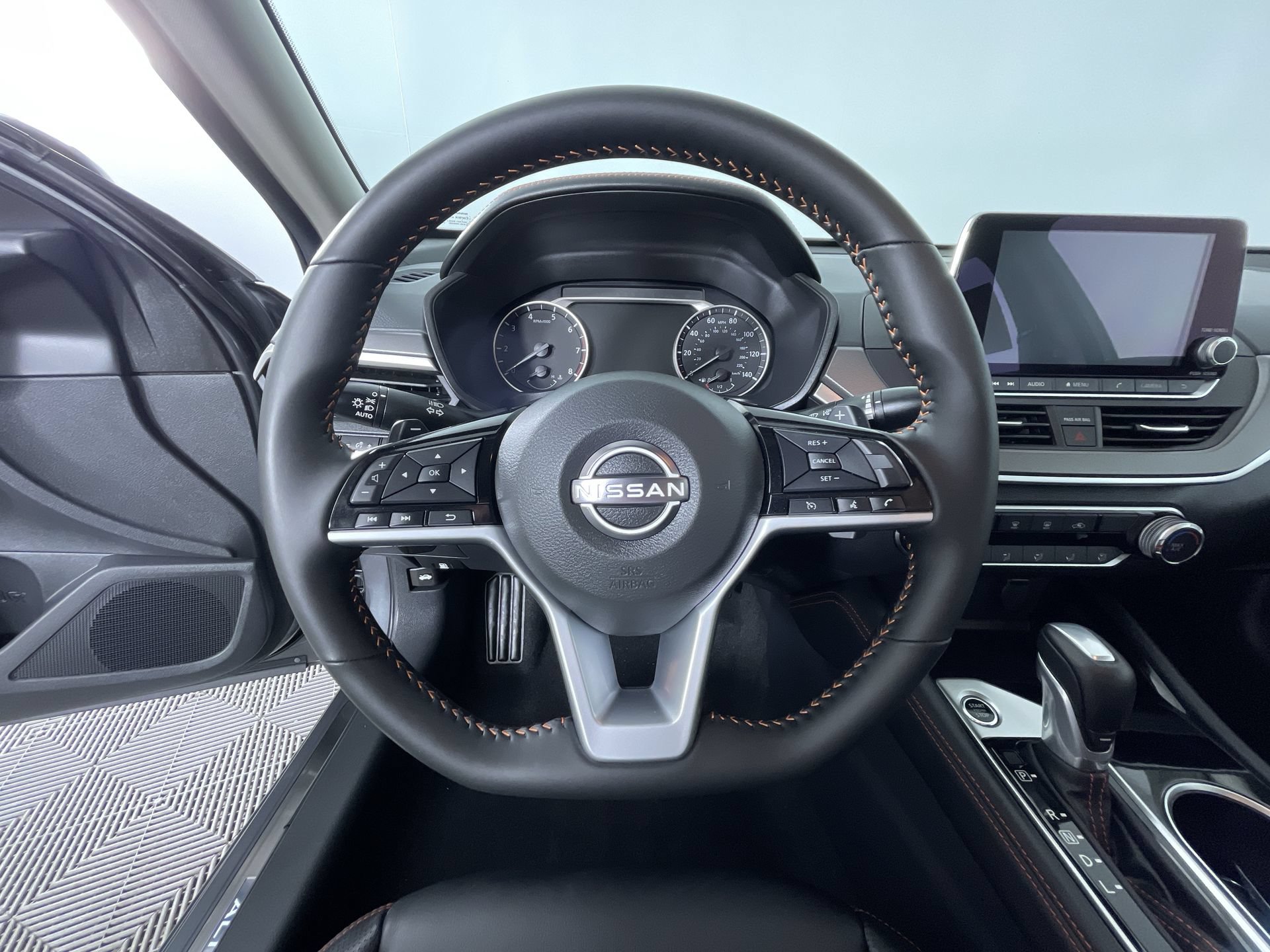 Certified 2025 Nissan Altima 2.5 SR AWD/4WD image 16
