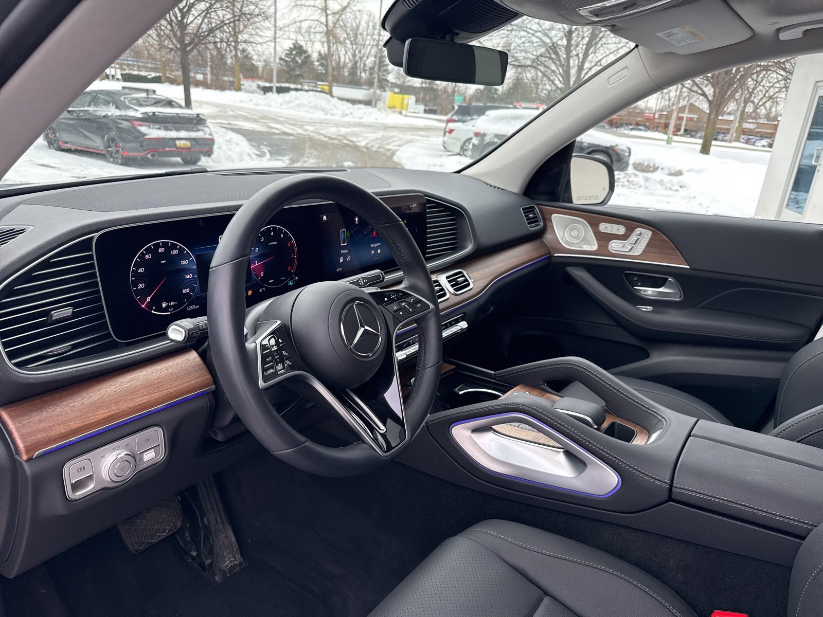 Certified 2025 Mercedes-Benz GLE 350 4MATIC image 9