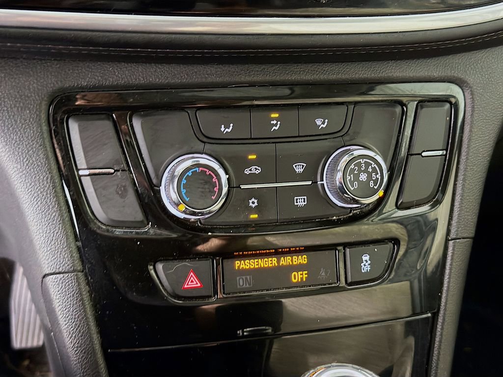 Used 2020 Buick Encore Preferred w/ Safety Package FWD image 15