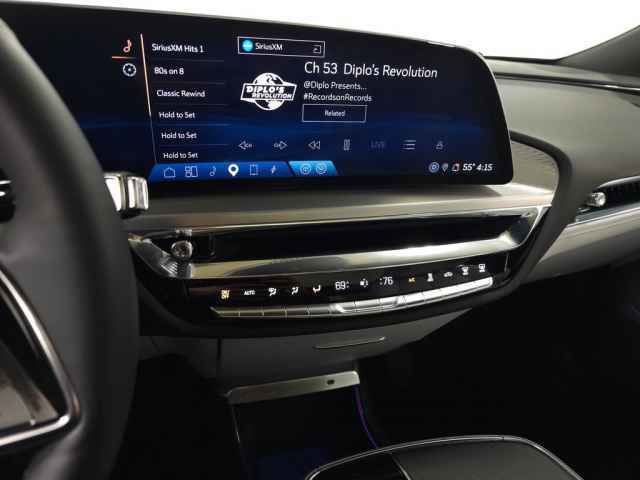 Certified 2023 Cadillac Lyriq 2WD image 30