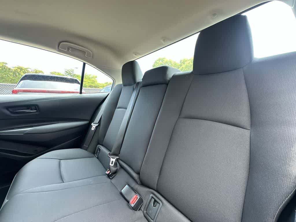 Used 2025 Toyota Corolla LE FWD image 22