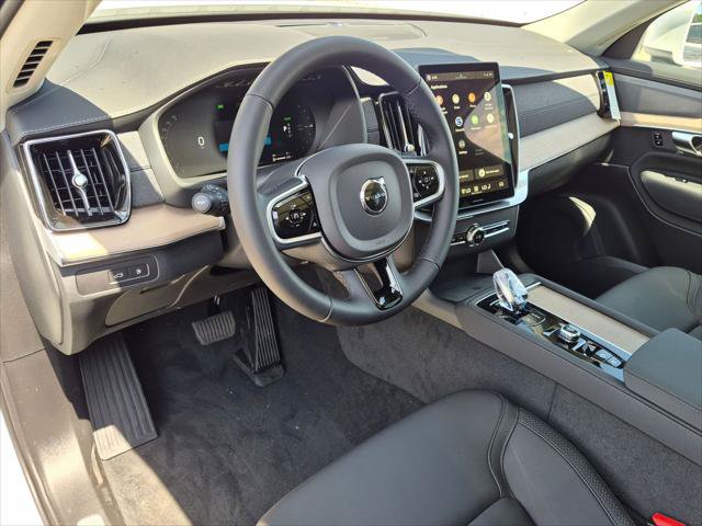 New 2026 Volvo XC90 T8 Plus w/ Protection Package AWD/4WD image 7