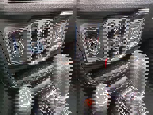 New 2025 Jeep Gladiator Sport image 31