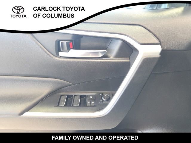 Used 2022 Toyota RAV4 XLE w/ Convenience Package AWD/4WD image 11
