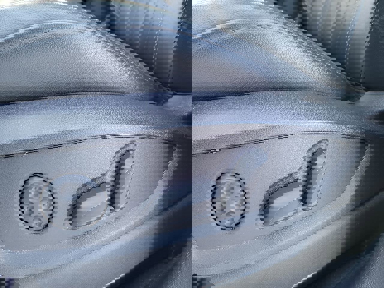 Used 2024 Audi Q5 2.0T Premium Plus image 12