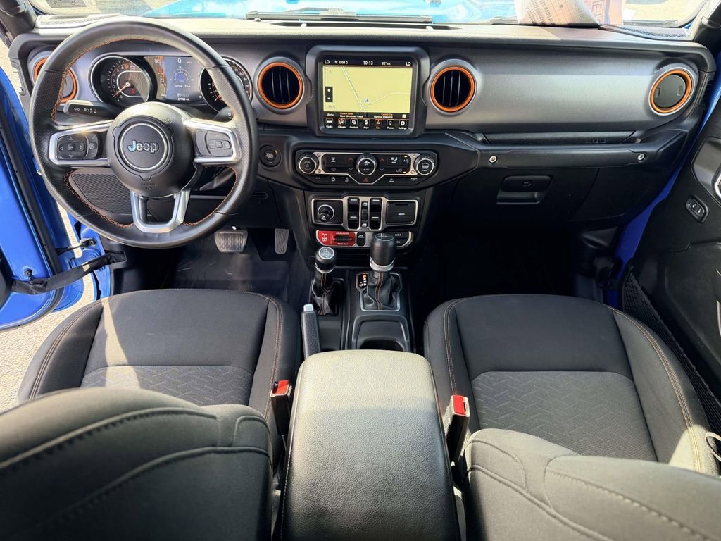 Used 2023 Jeep Gladiator Mojave image 2