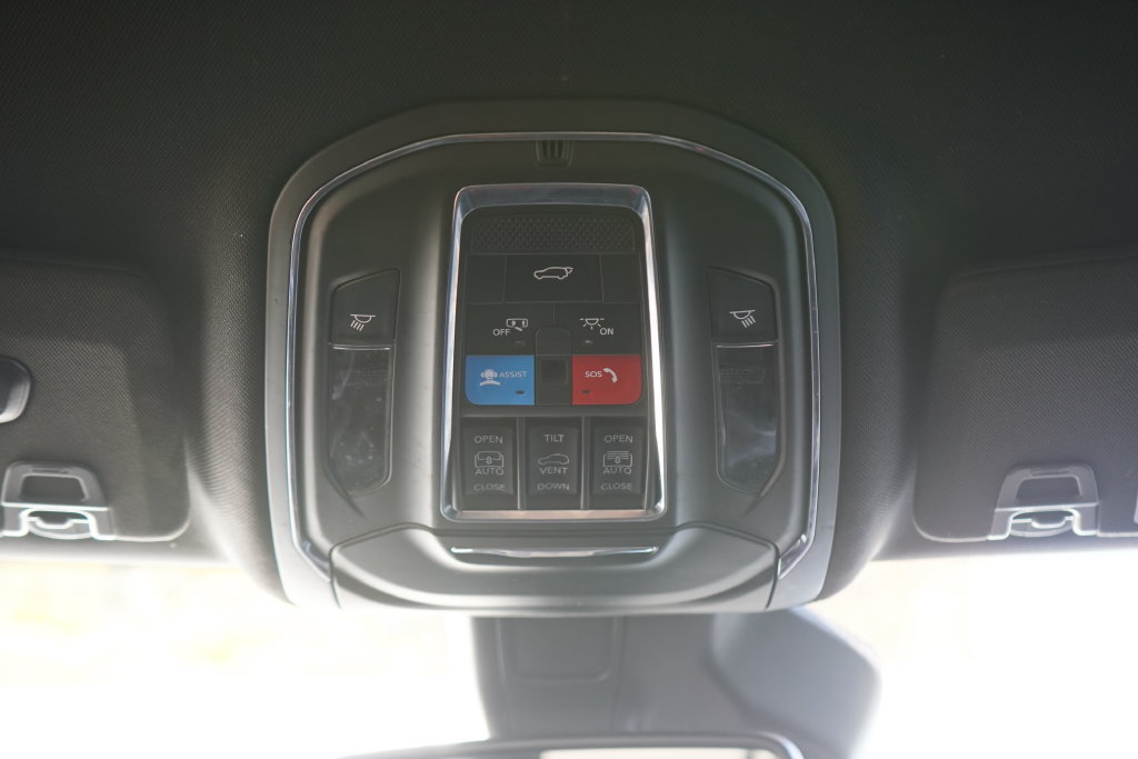 Used 2024 Jeep Grand Cherokee Limited 4xe AWD/4WD image 27