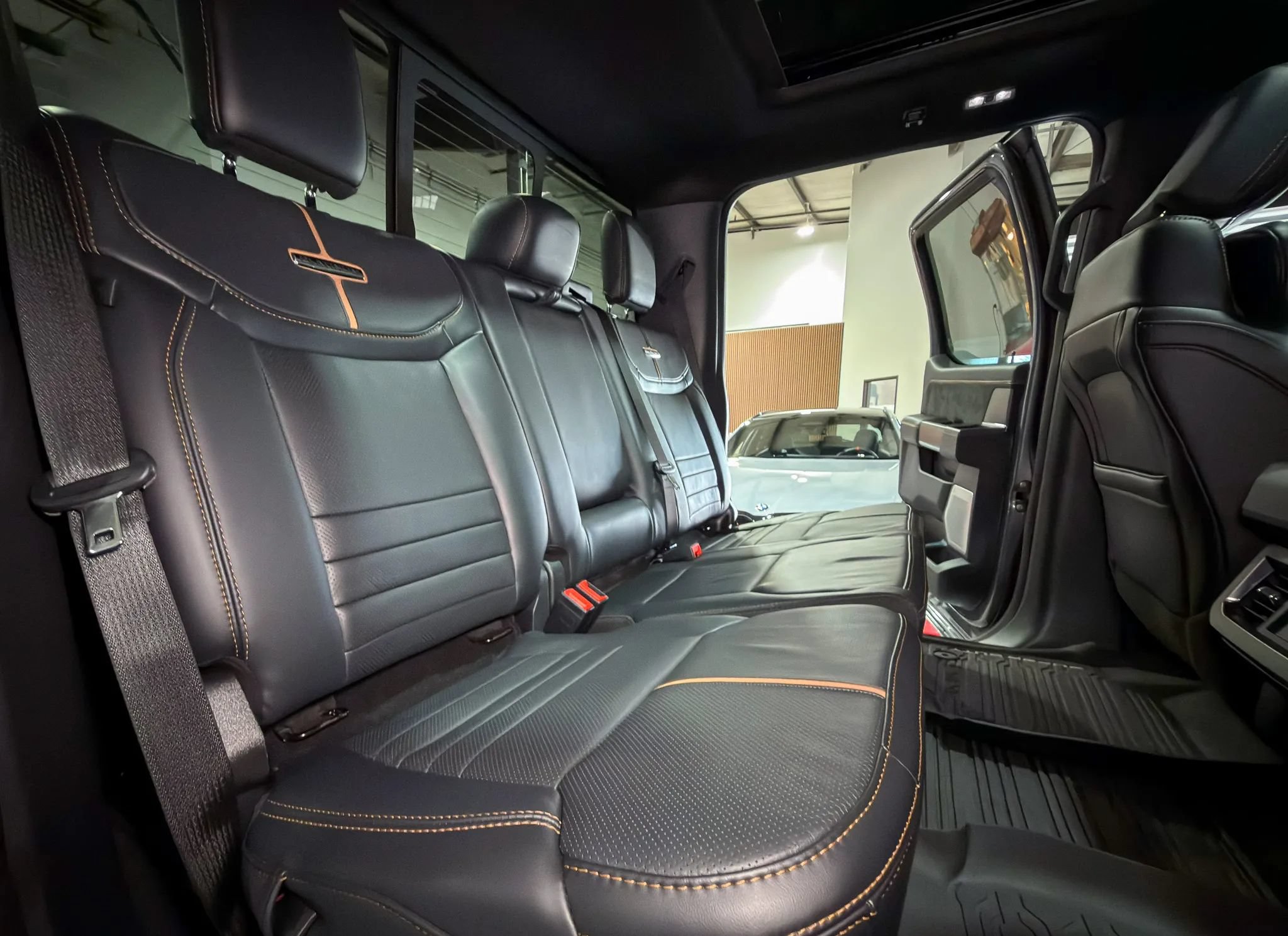 Used 2023 Ford F450 Platinum AWD/4WD image 17