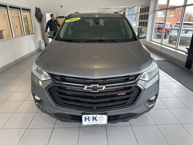 Used 2021 Chevrolet Traverse RS image 2
