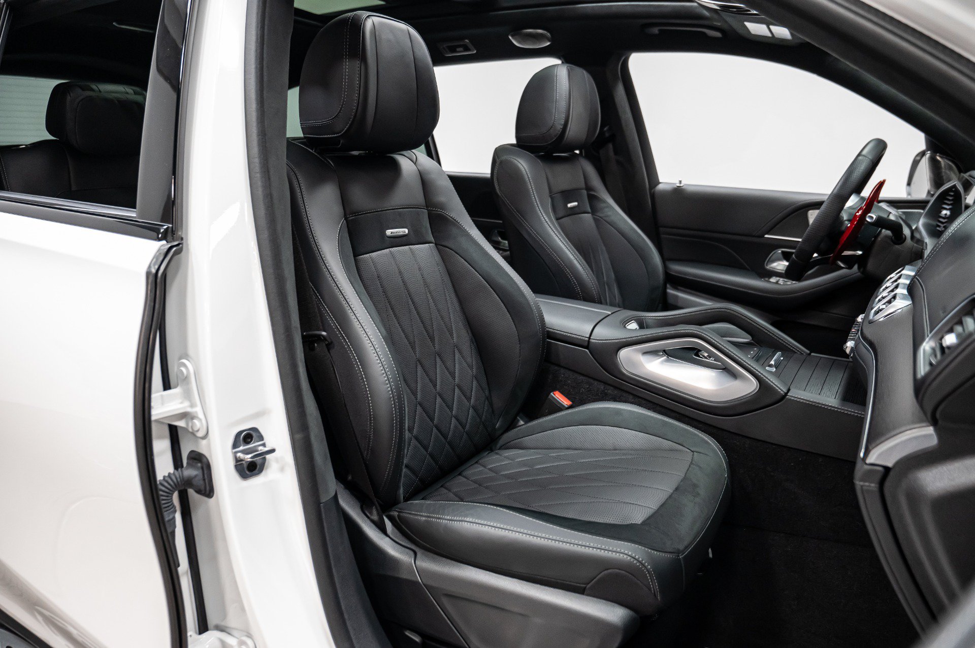 Used 2023 Mercedes-Benz GLS 63 AMG 4MATIC image 49
