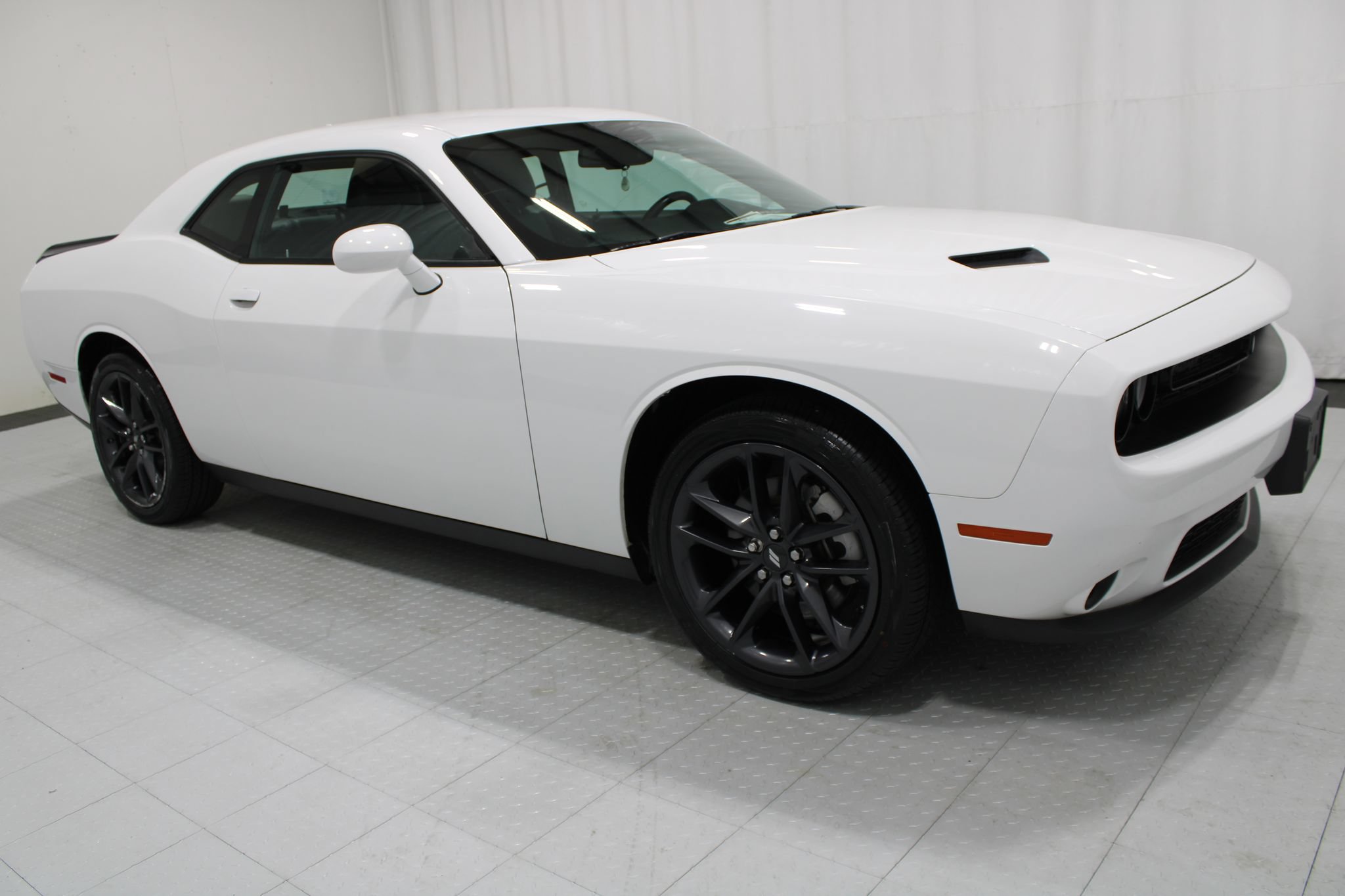 Used 2022 Dodge Challenger SXT w/ Plus Package AWD/4WD image 4