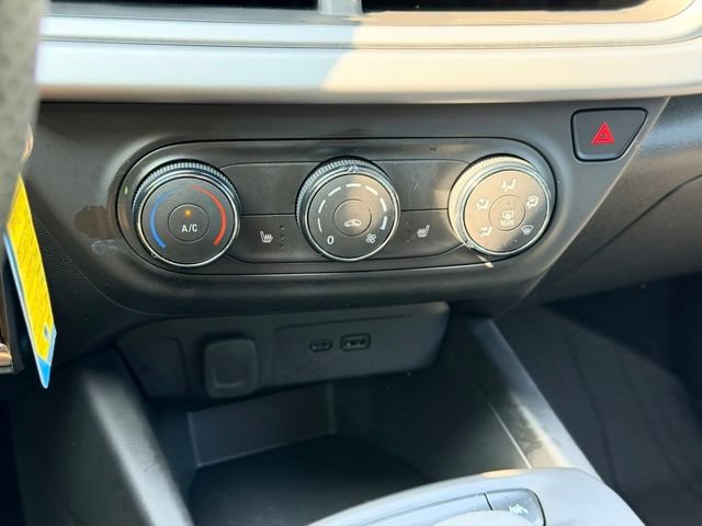 Used 2024 Chevrolet Trax RS w/ Driver Confidence Package FWD image 14