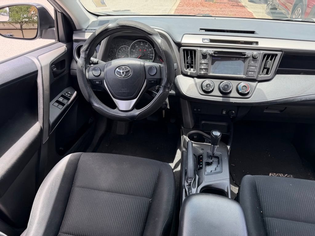 Used 2016 Toyota RAV4 LE FWD image 19