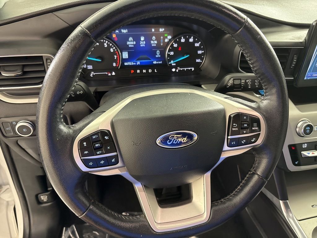 Used 2021 Ford Explorer XLT w/ Equipment Group 202A RWD image 33