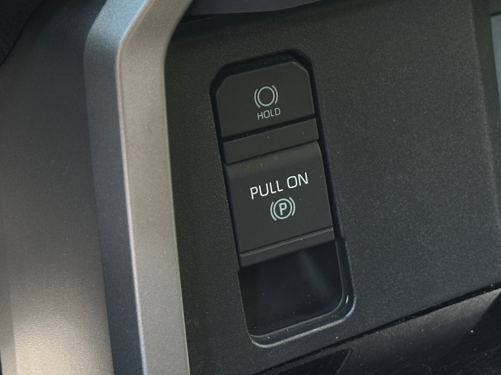 Used 2024 Toyota Tundra Limited AWD/4WD image 31