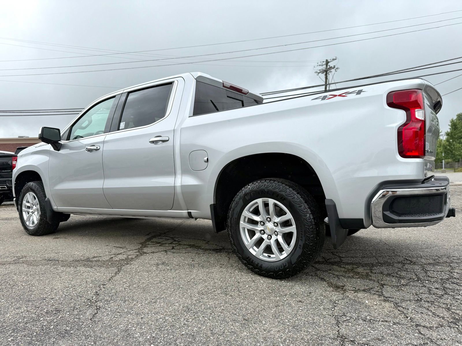Used 2020 Chevrolet Silverado 1500 LTZ w/ LTZ Plus Package AWD/4WD image 5