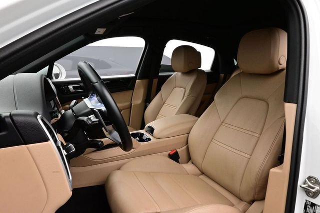 Certified 2021 Porsche Cayenne Coupe AWD/4WD image 5