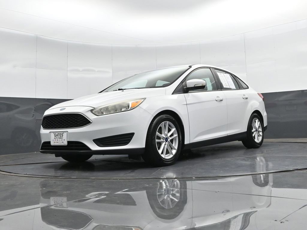 Used 2015 Ford Focus SE image 35