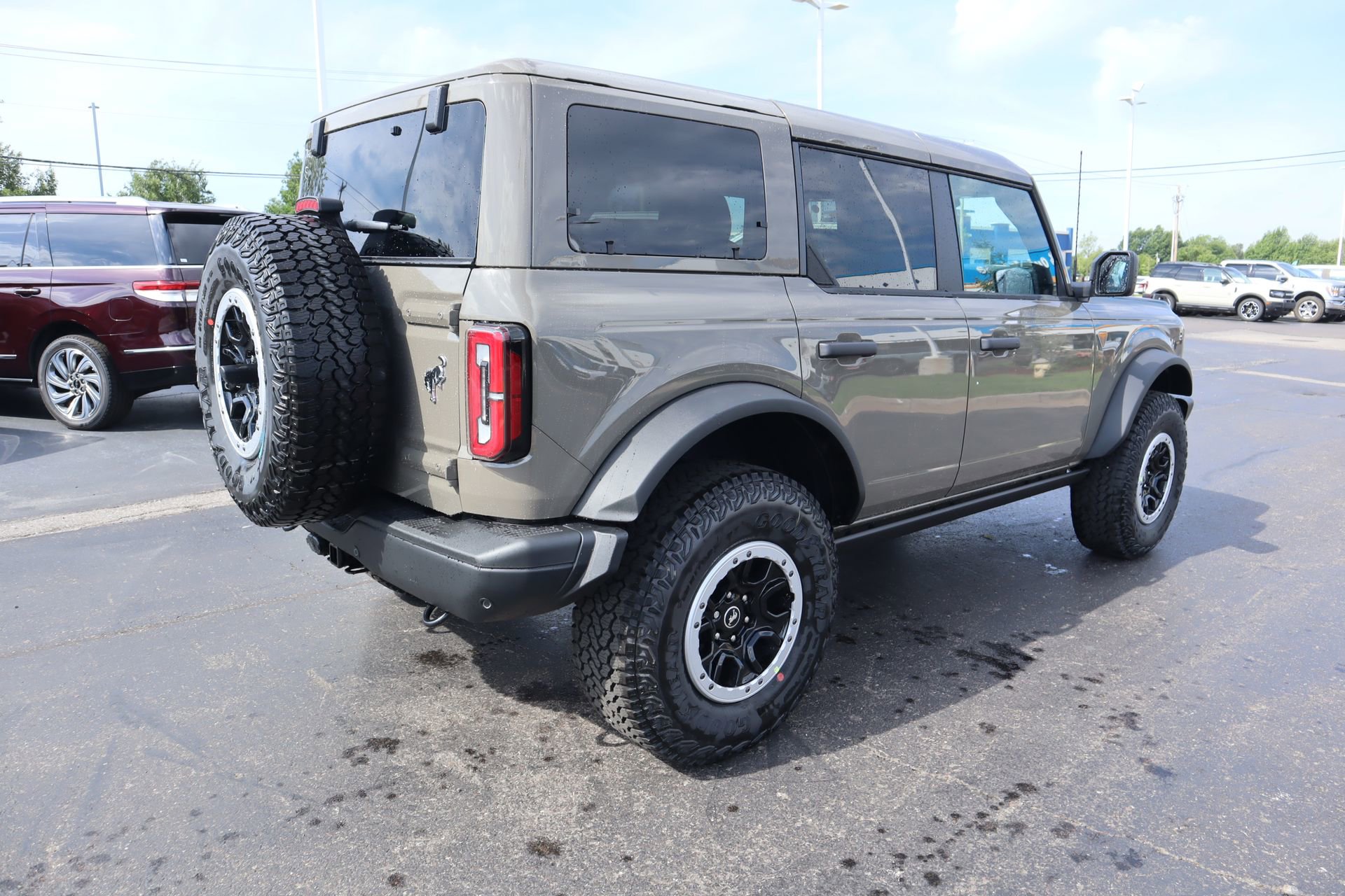 New 2026 Ford Bronco Badlands AWD/4WD image 23