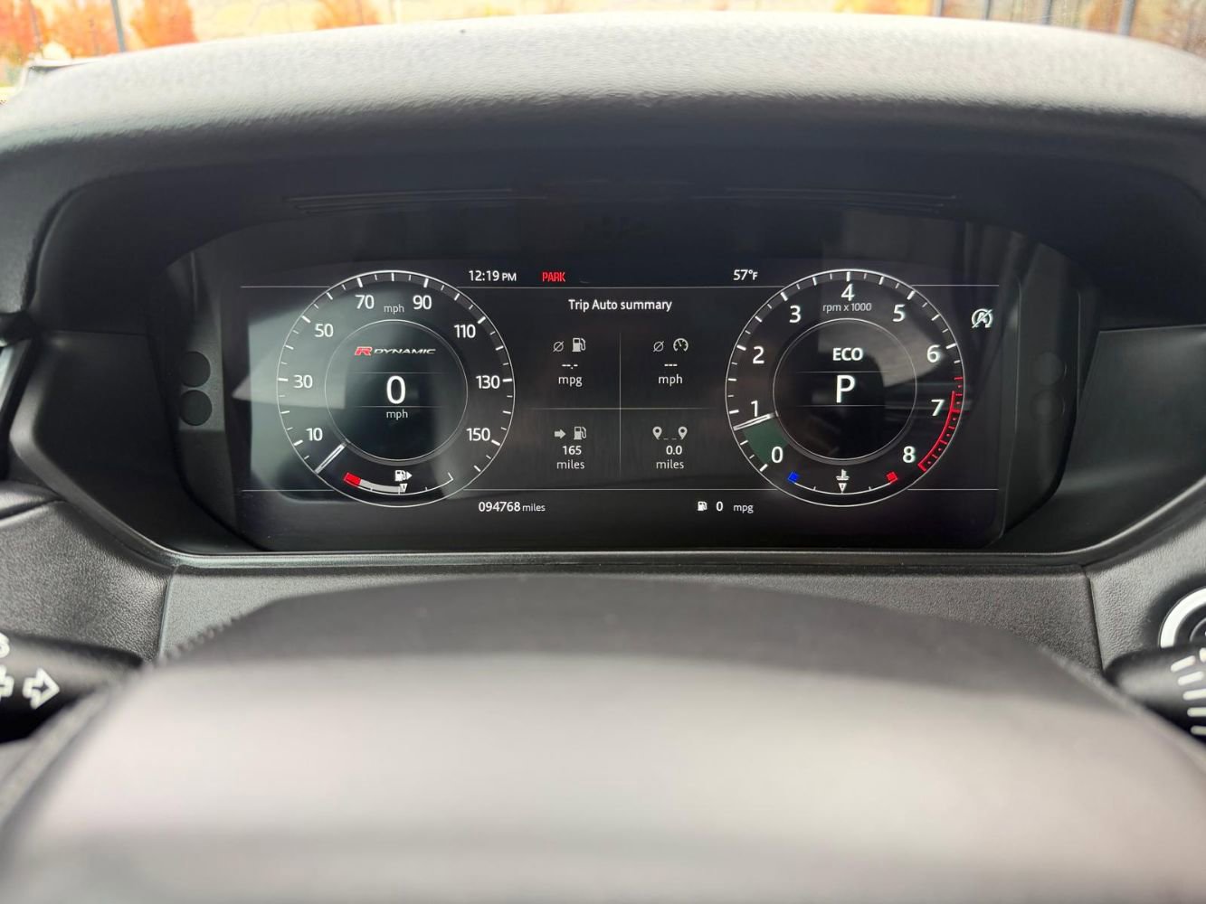 Used 2018 Land Rover Range Rover Velar R-Dynamic HSE image 13