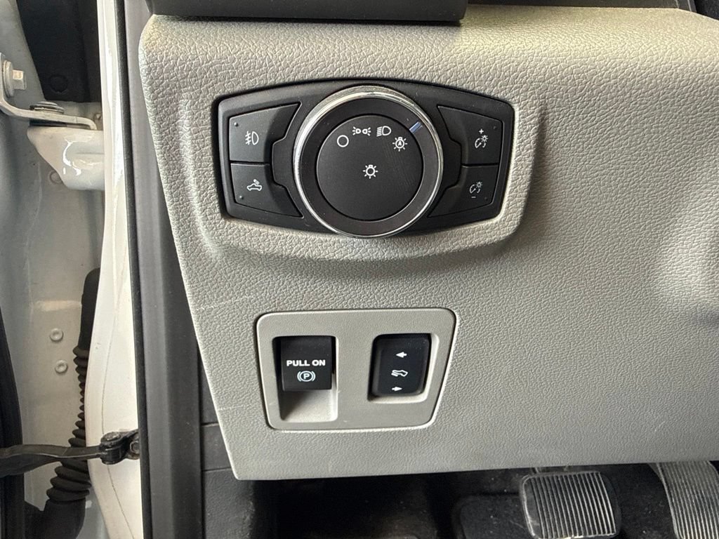 Used 2018 Ford F150 XLT w/ Equipment Group 302A Luxury AWD/4WD image 16