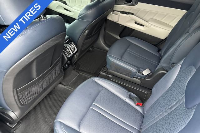 Certified 2023 Kia Sorento SX Prestige w/ Panoramic Sunroof Package image 15